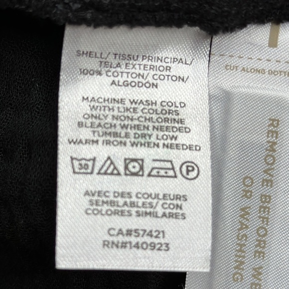 Lou & Grey | Triple Cloth V-Neck Pocket Black Dress, NWT - Picture 14 of 15